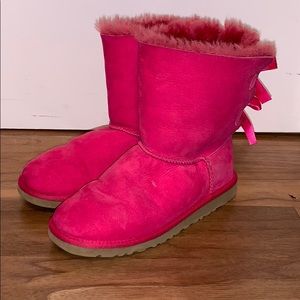 Pink Uggs w/ Bows